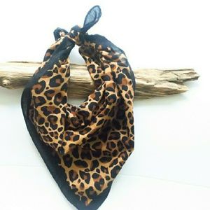 Leopard printed tie scarf